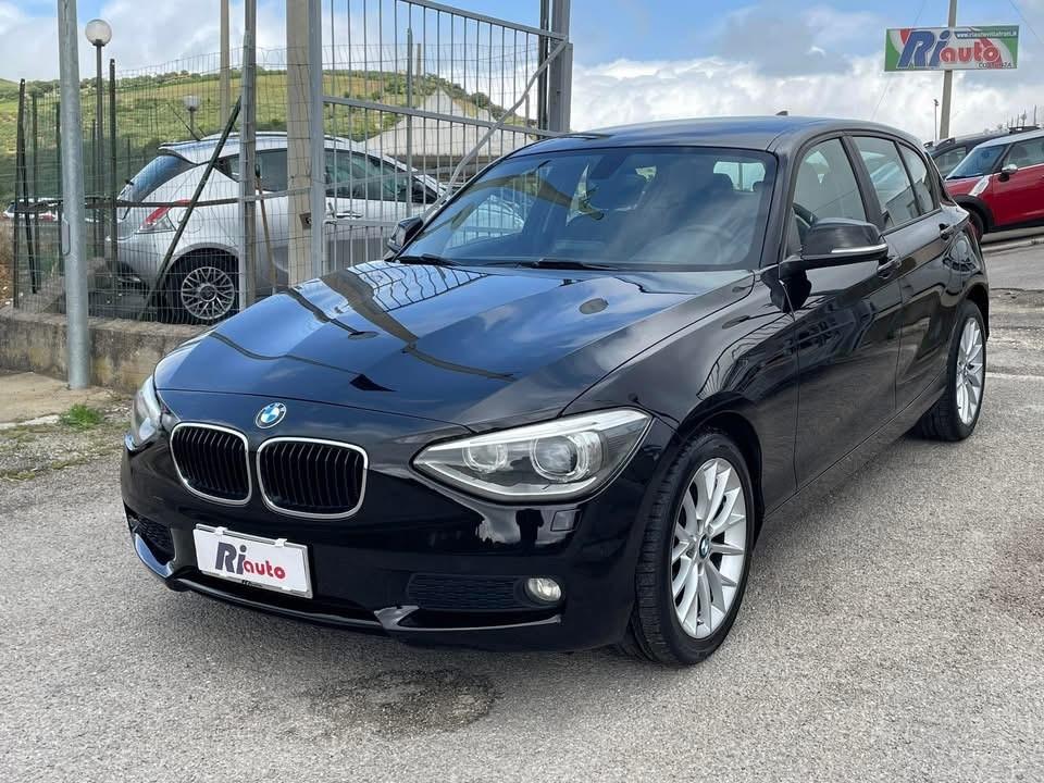 Bmw 118 118d 5p. Unique