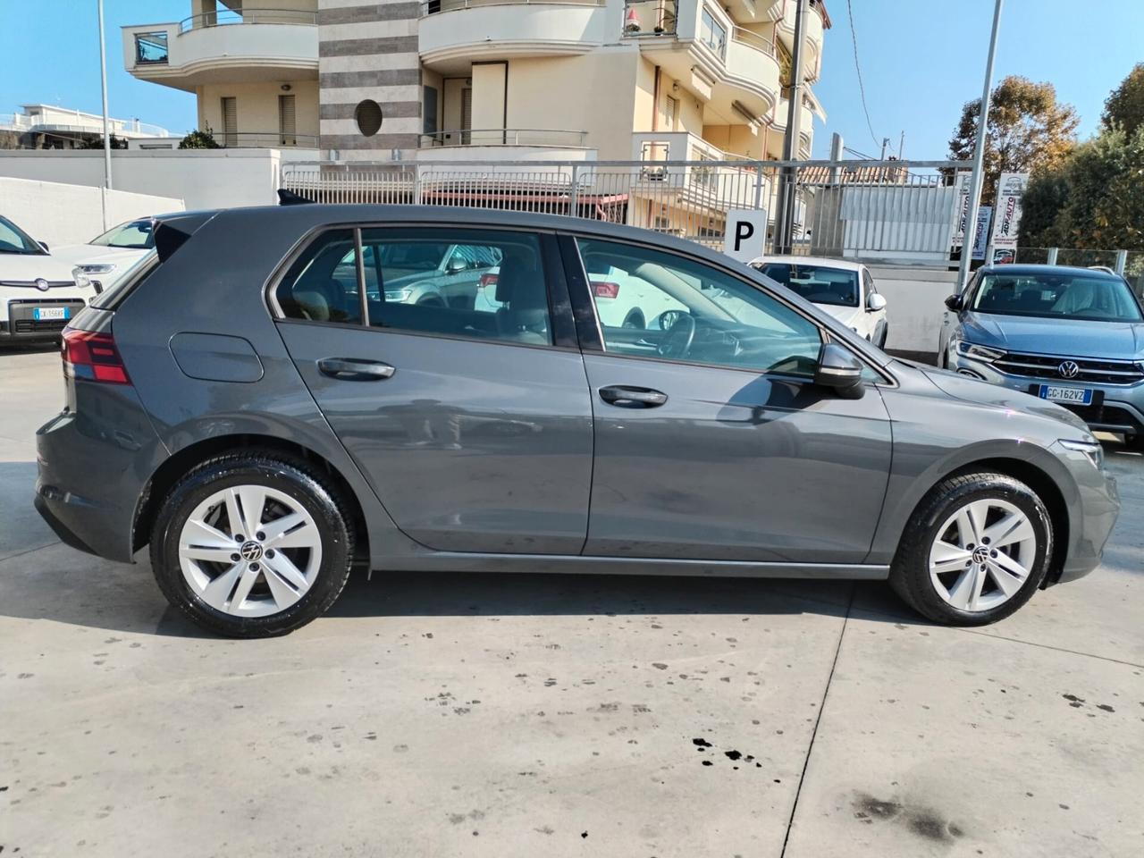 Volkswagen Golf 1.0 eTSI EVO DSG Life