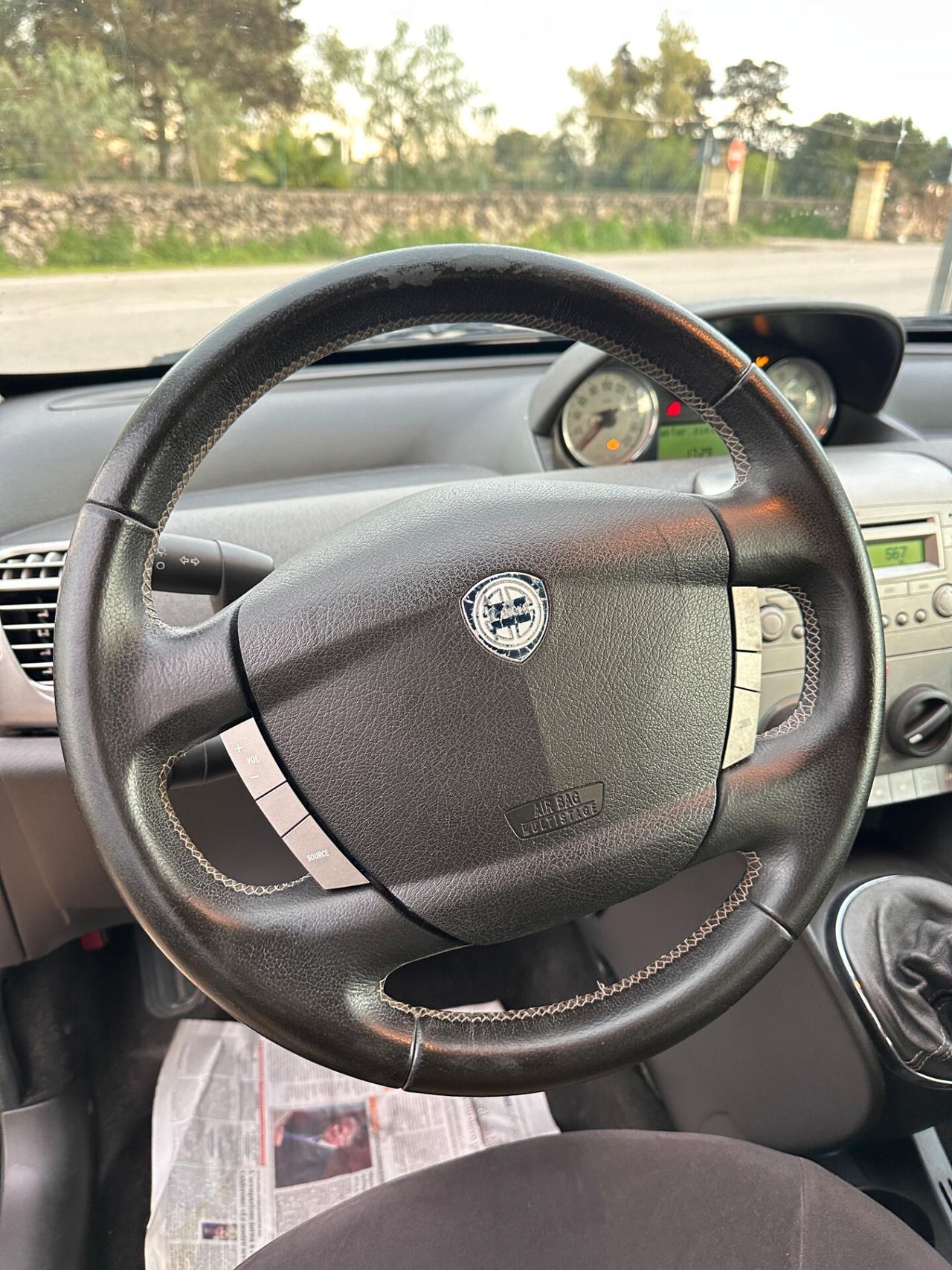 Lancia Ypsilon 1.3 MJT 75 CV Oro Bianco-2007