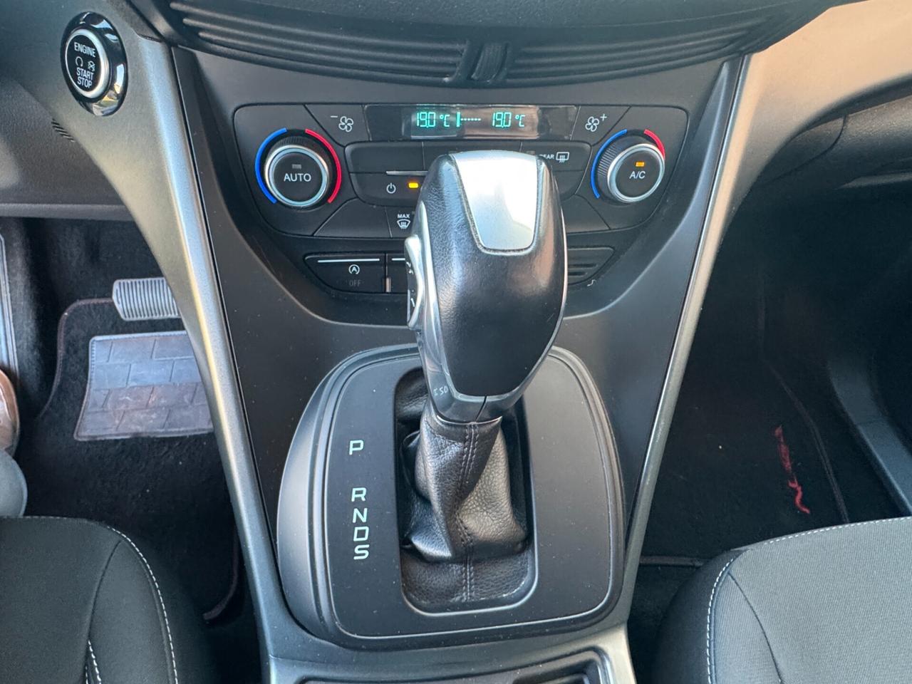 Ford Kuga 2.0 TDCI 120 CV S&S 2WD Powershift Busin