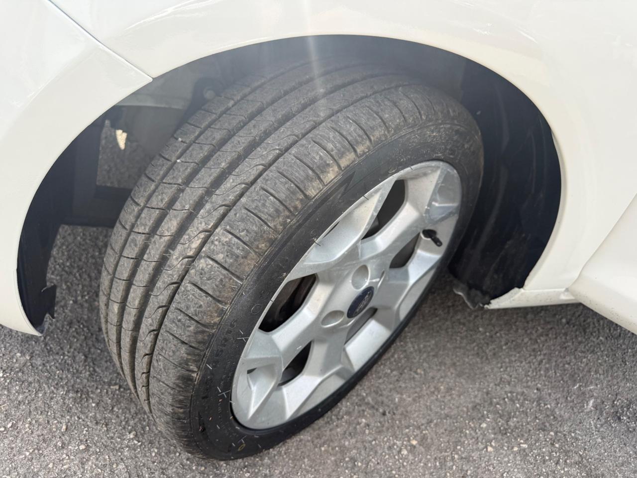 Ford Ka Ka+ 1.3 TDCi 75CV Titanium cDPF
