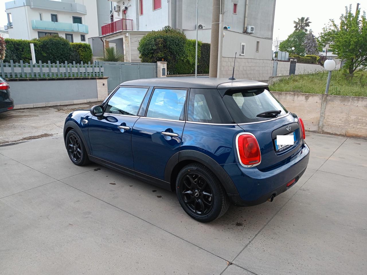 Mini One 1500 D 5 porte neo patentati