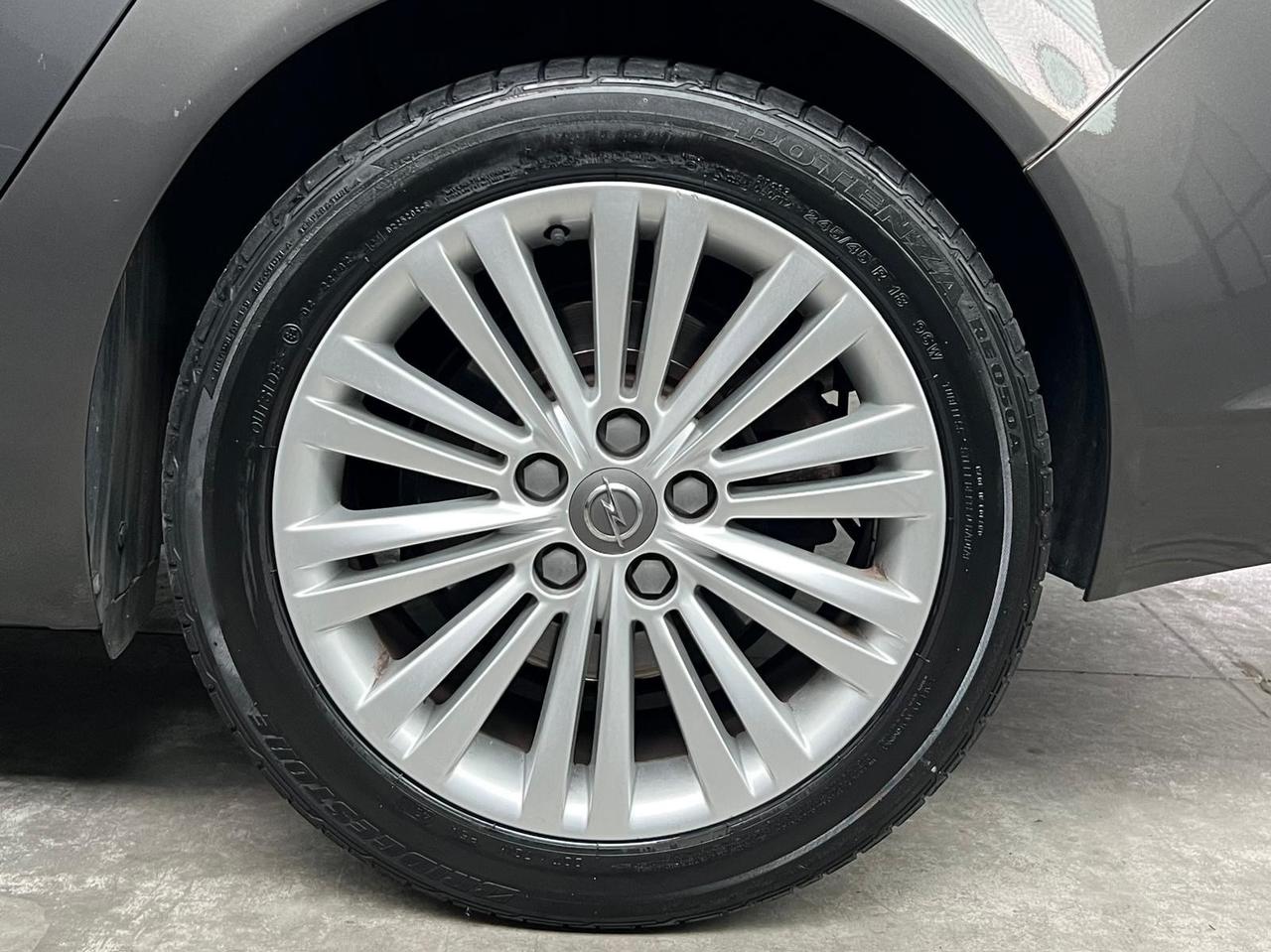 Opel Insignia 1.6 Turbo 180CV 4 porte Elective