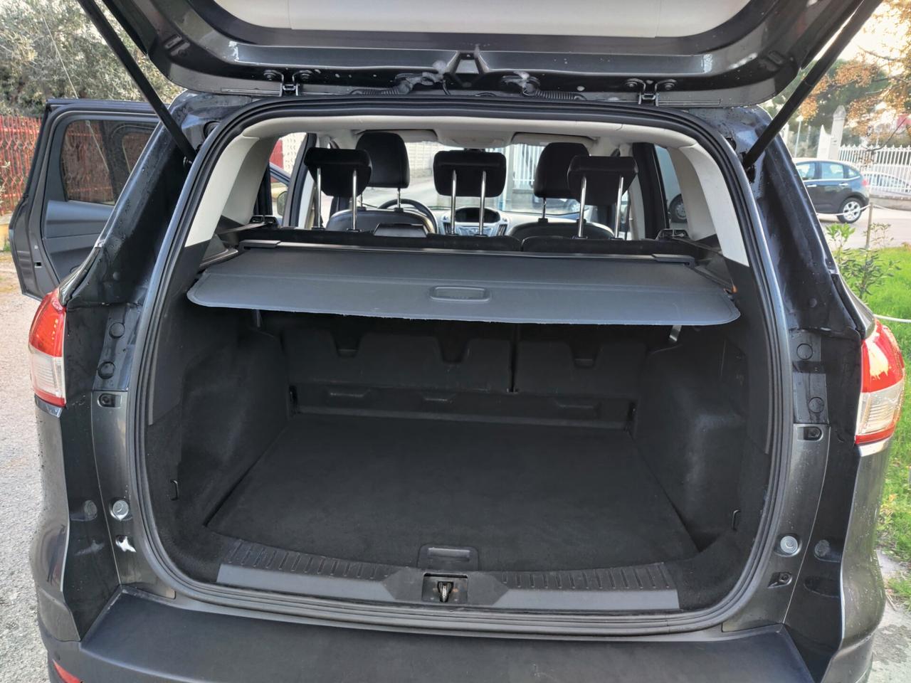 Kuga 2.0 TDCI 150 CV 4WD Titanium unico prop.