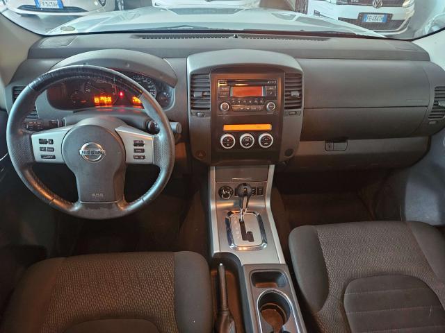 Nissan Navara Navara II 2010 2.5 dci d.cab LE PLUS