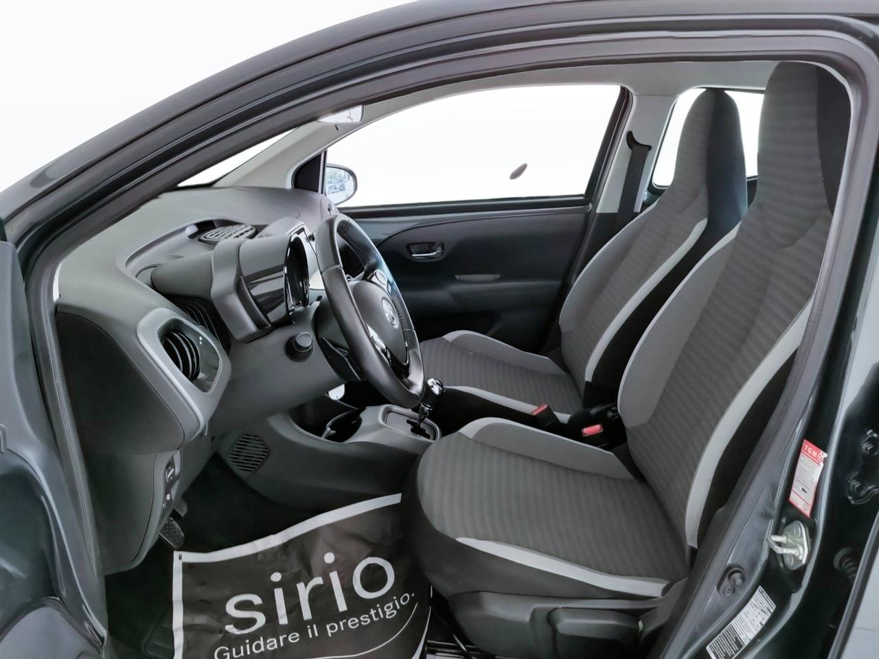TOYOTA Aygo II 2018 5p - Aygo 5p 1.0 x-play m-mt 72cv