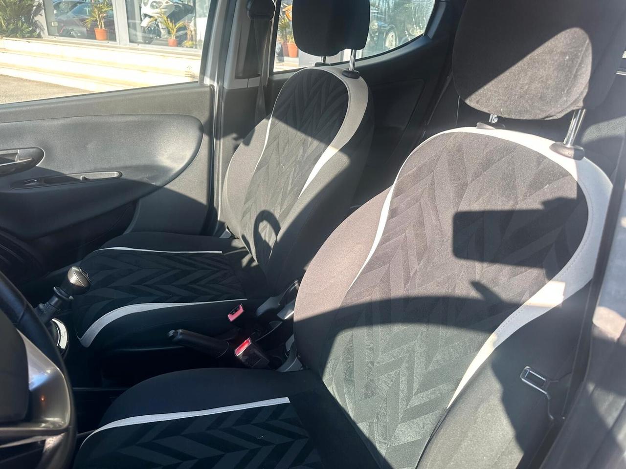 Lancia Ypsilon 1.2 GPL 69 CV 5 porte Platinum NEOPATENTATI