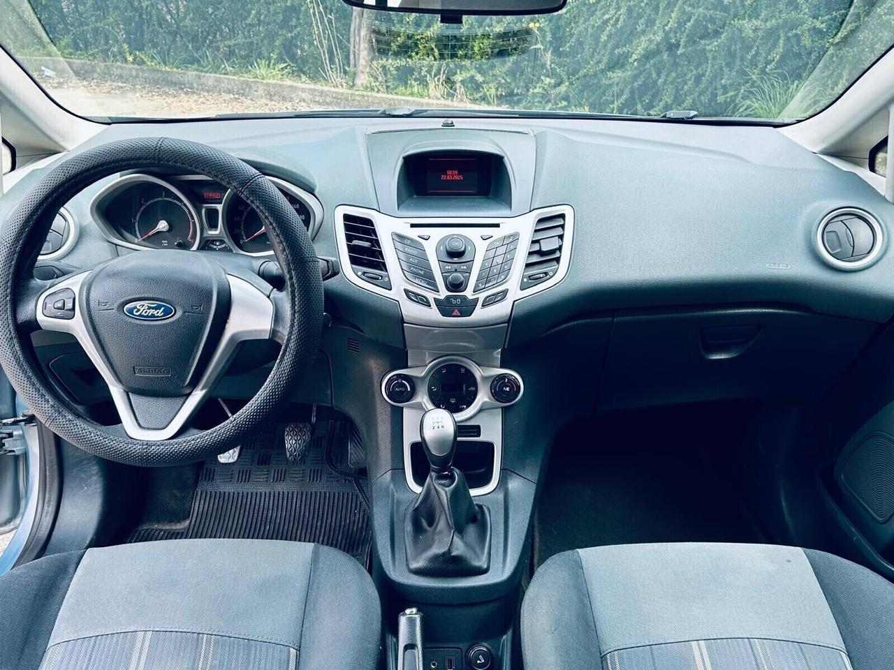 Ford Fiesta 1.4 TDCi 68CV 5 porte Titanium