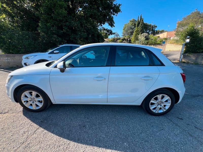Audi A1 Sportback 1.6 tdi s-tronic km 87000!