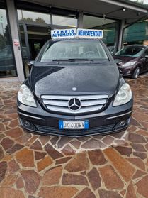 Mercedes-benz B 200 CDI PER NEOPATENTATI E CAMBIO AUTOMATICO