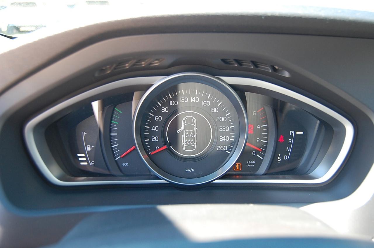 Volvo V40 Cross Country D4 Kinetic