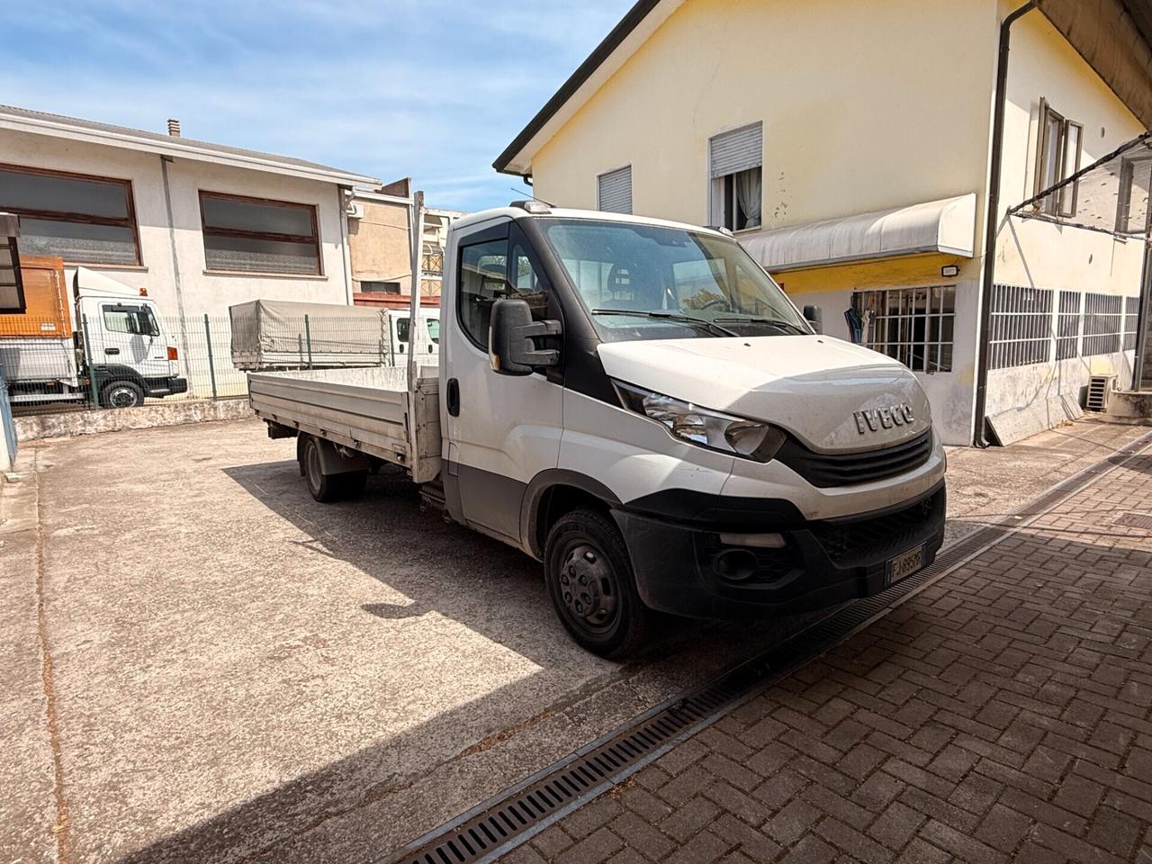 Iveco daily 35C15 (3.0) Cassone fisso IVA COMPRESA