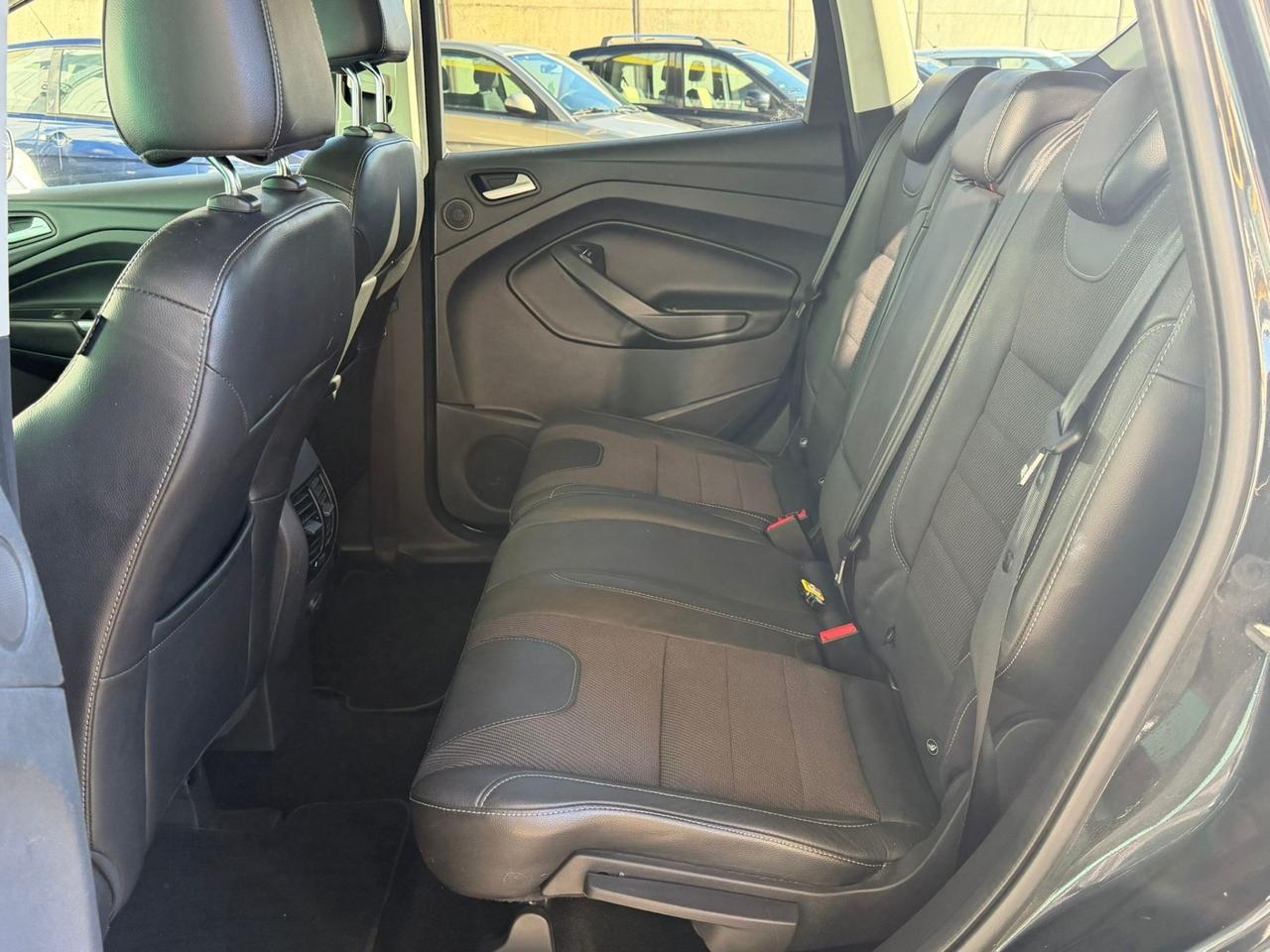 Ford Kuga 2.0 TDCI 163 CV 4WD Powershift Titanium