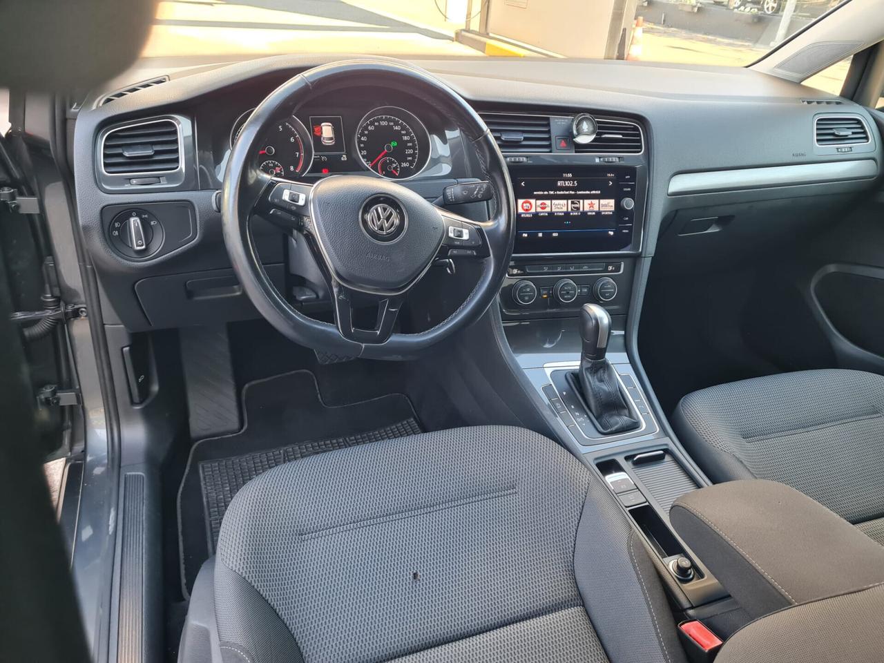 Volkswagen Golf 1.5 TGI DSG 5p. Business METANO SCAD 2028