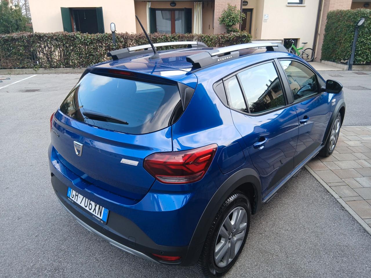 Dacia Sandero Streetway 1.0 TCe ECO-G Comfort tua a € 199 mese