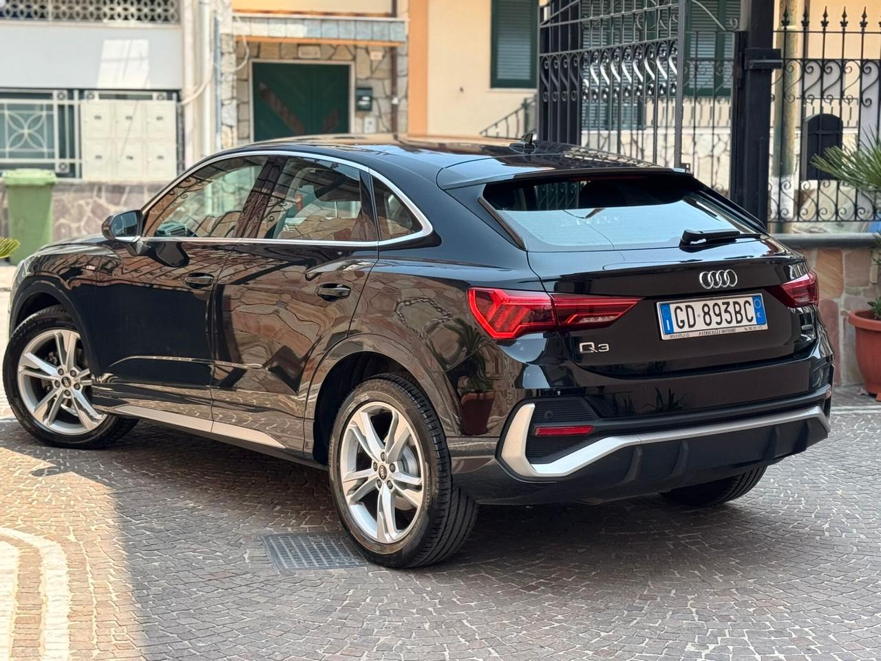 Audi Q3 SPB 35 TDI S tronic quattro edition