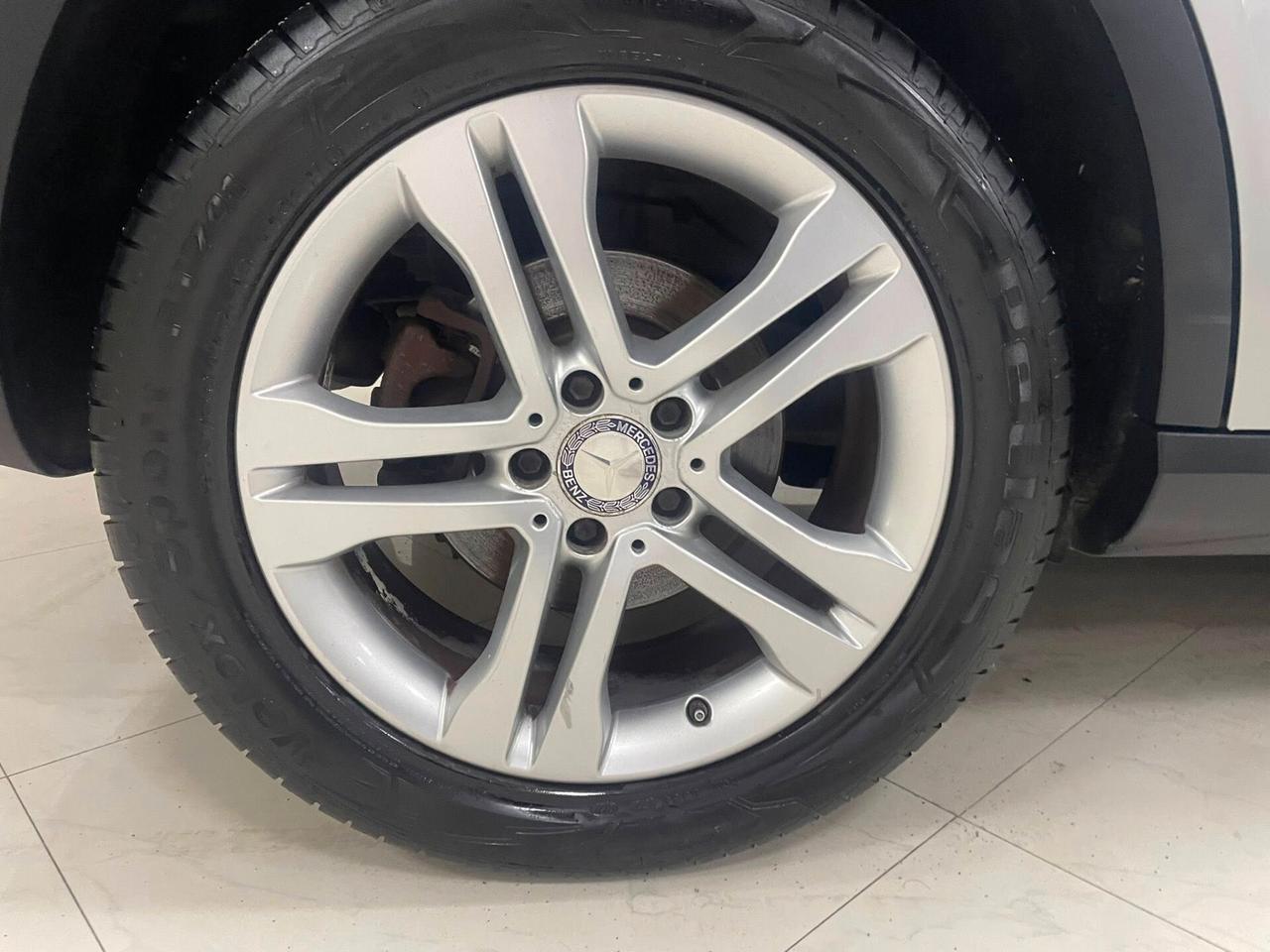 Mercedes-benz GLA 200 d Premium