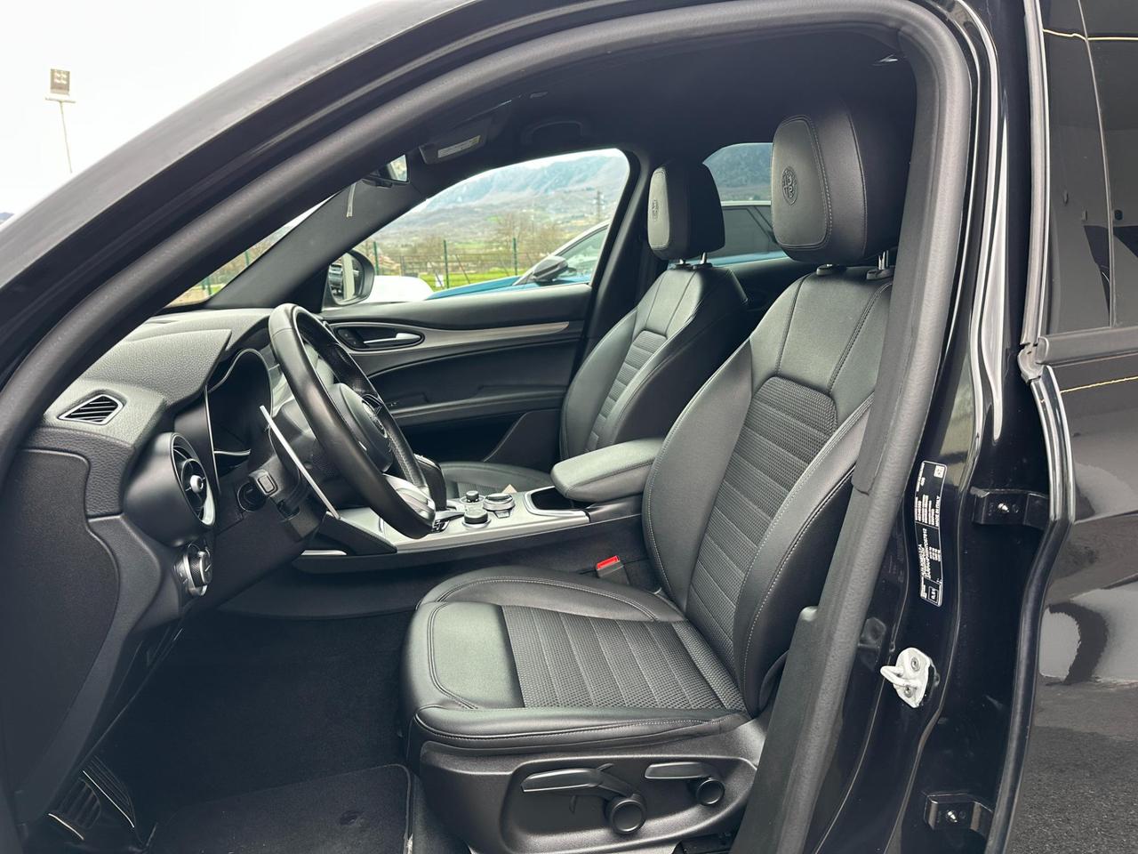 Alfa Romeo Stelvio 2.2 t Sprint Q4 190cv auto