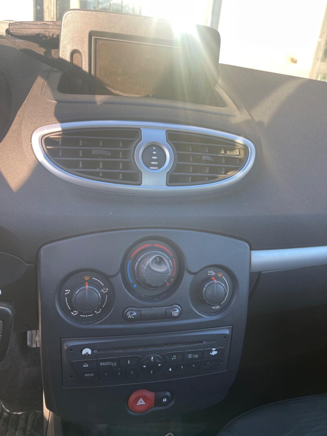 Renault Clio 1.2 16V 5 porte GPL 20th Anniversario