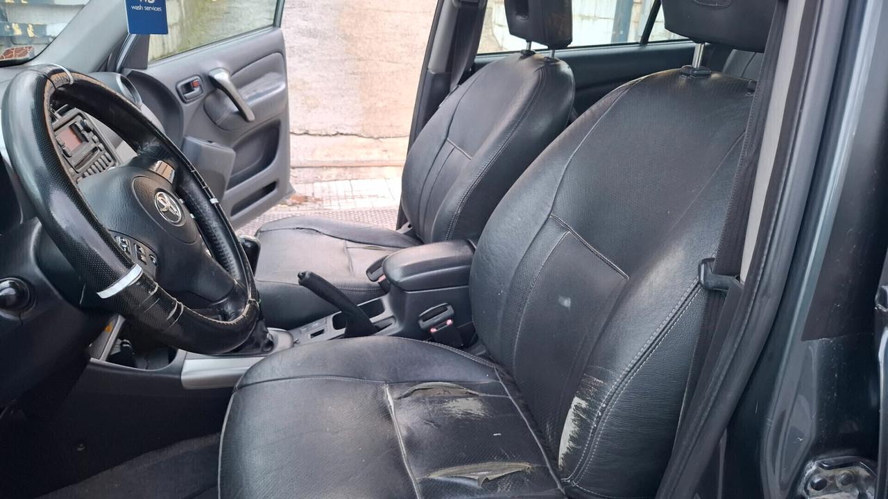 TOYOTA RAV4.com 2.0 Tdi D-4D cat 5 porte Sol