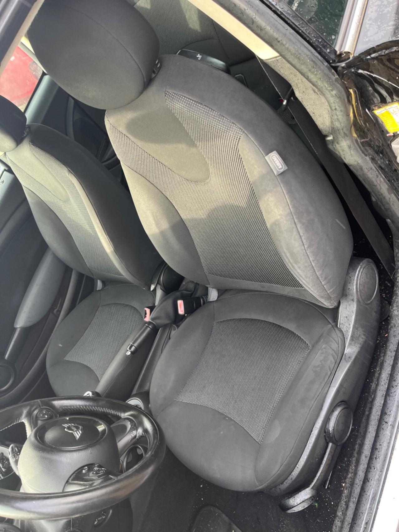 Mini Cooper D Clubman 2011 1.6 DIESEL CON CATENA RUMOROSA