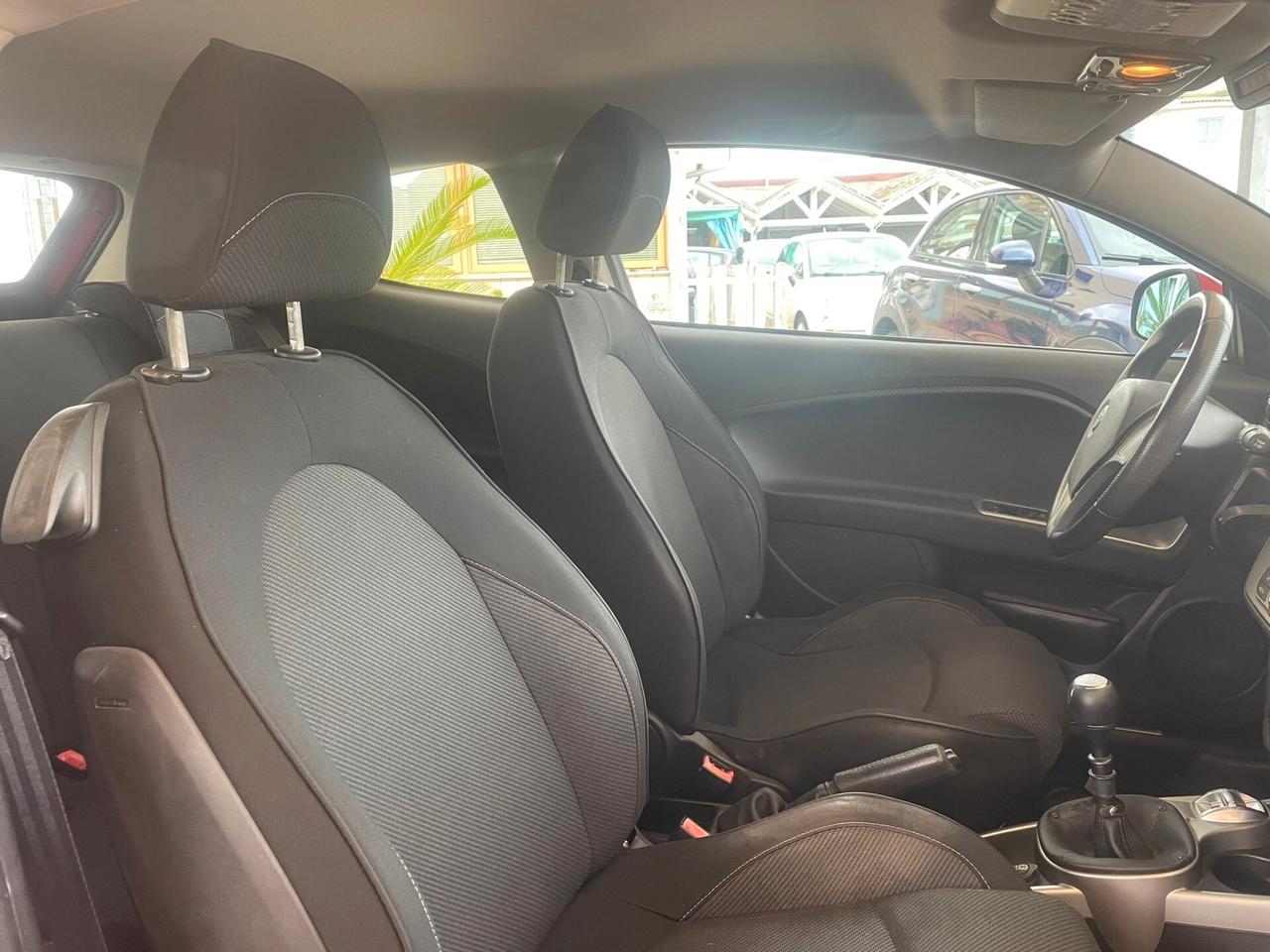 Alfa Romeo MiTo 1.3 JTDm-2 95 CV S&S Distinctive Sport Pack