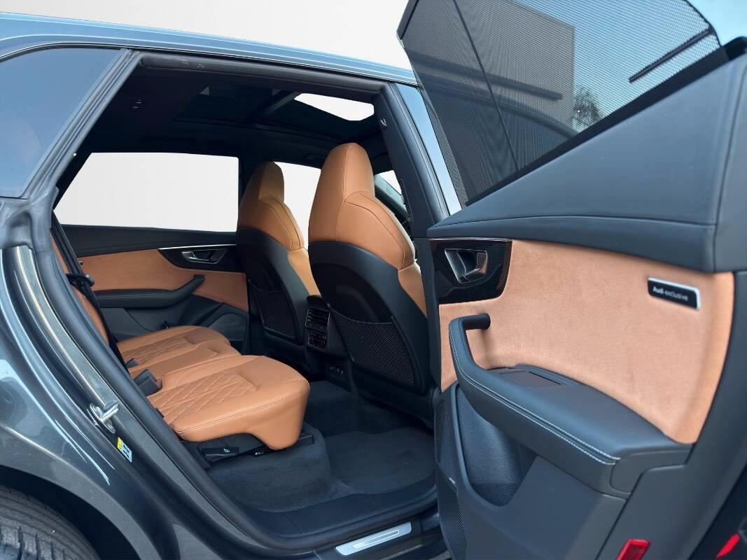 Audi Q8 3.0 tdi S line edition quattro 286cv LISTINO 132.000