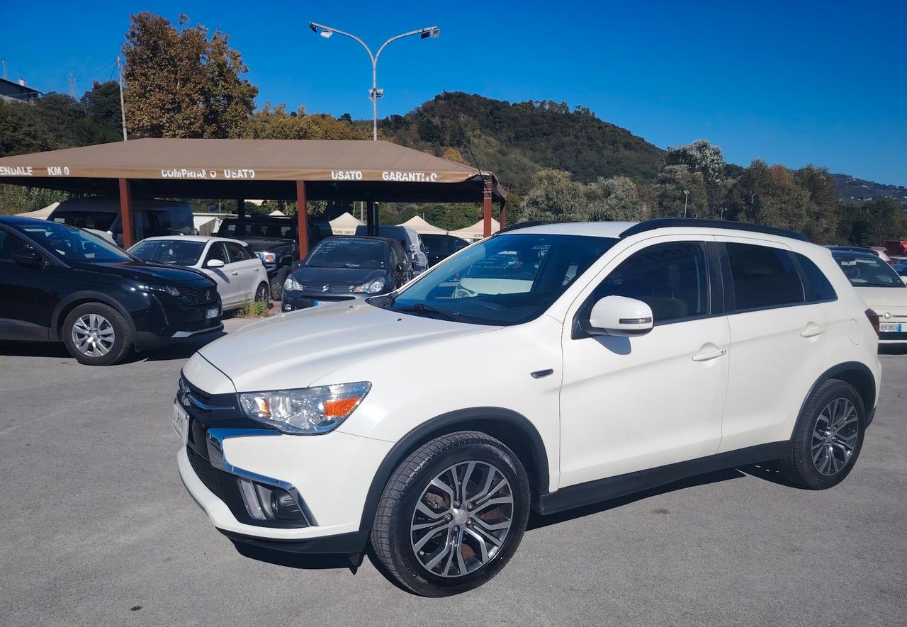 Mitsubishi ASX 1.6 DI-D 114 CV 4WD Instyle Navi- 4x4