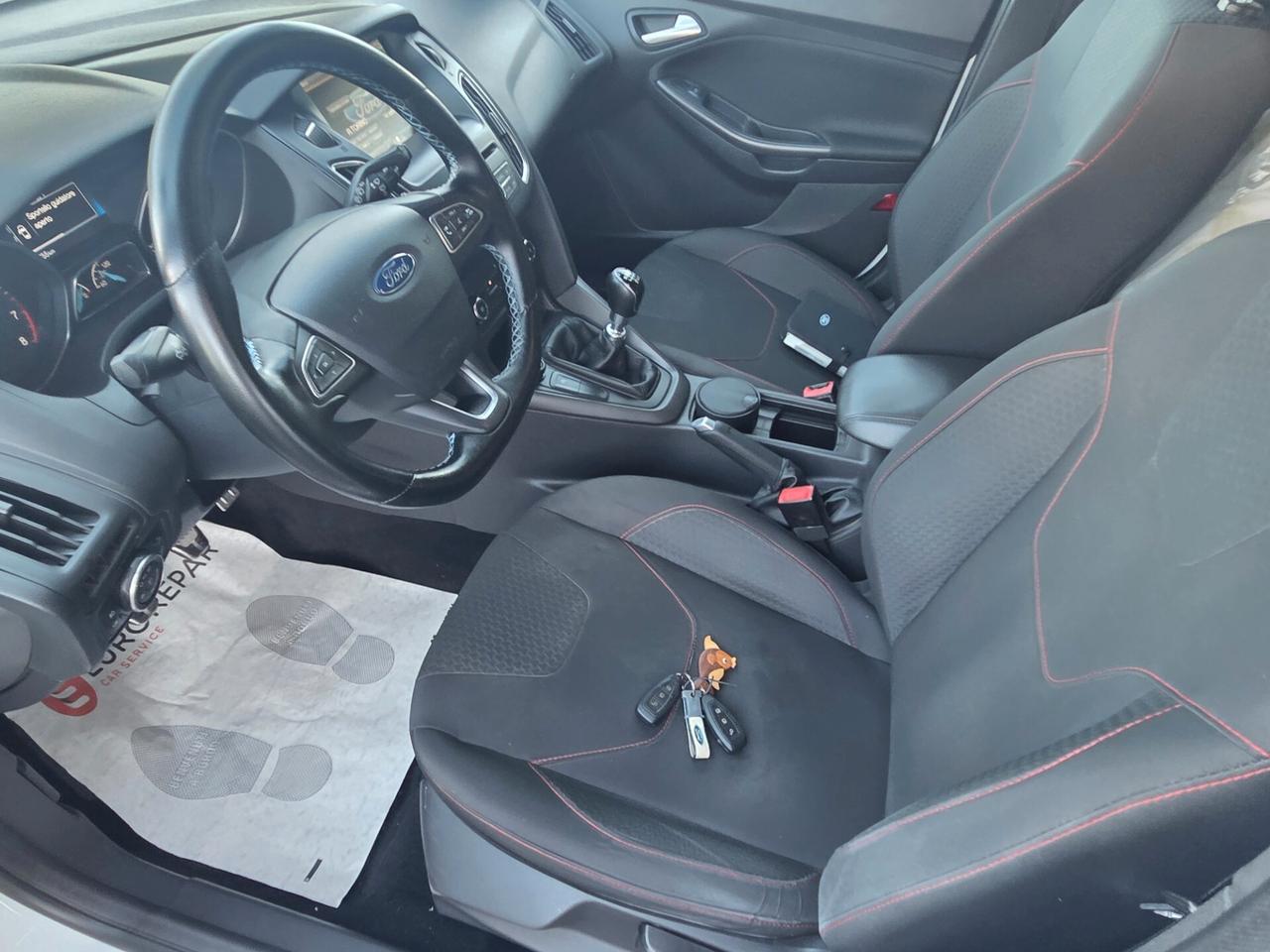 Ford Focus 125 CV ST Line