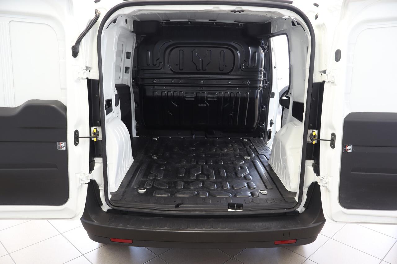 FIAT DOBLO' CARGO 1.6 MJET 105 CV LOUNGE 3 POSTI
