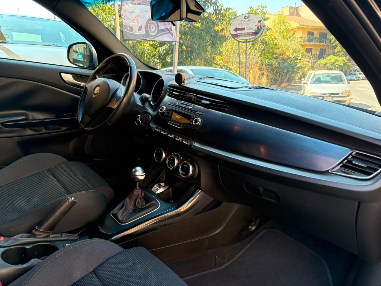 Alfa Romeo Giulietta 1.6 JTDm-2 105 CV Distinctive