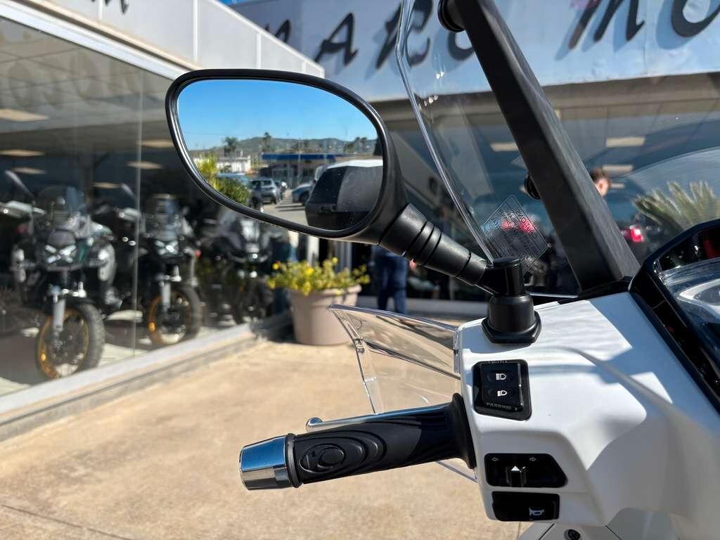 Kymco People S 200 Nuovo Pronto consegna Tuo a solo 29 Euro al mese