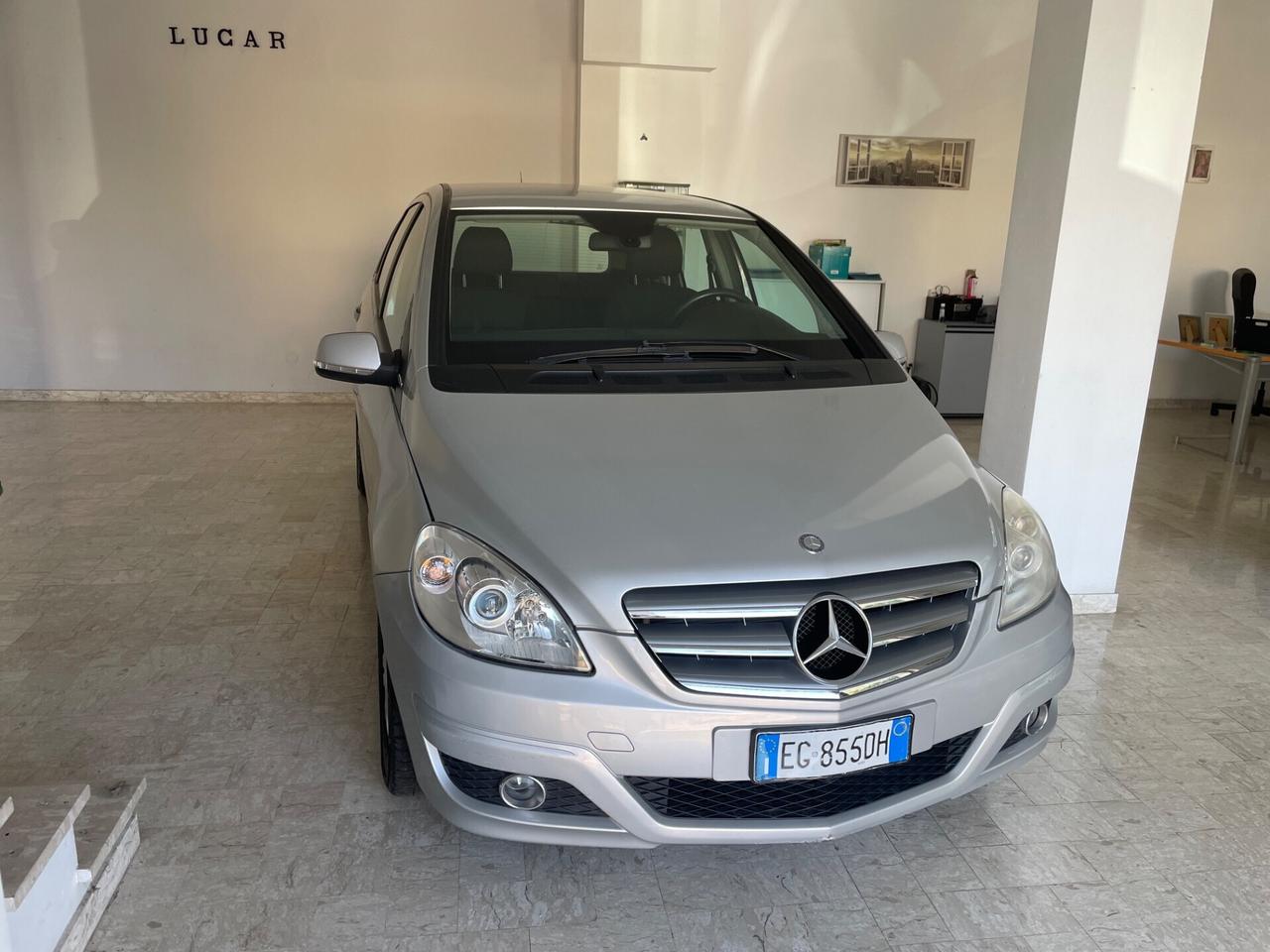 MERCEDES CLASSE B 180 116 CV "OK NEOPATENTATI"