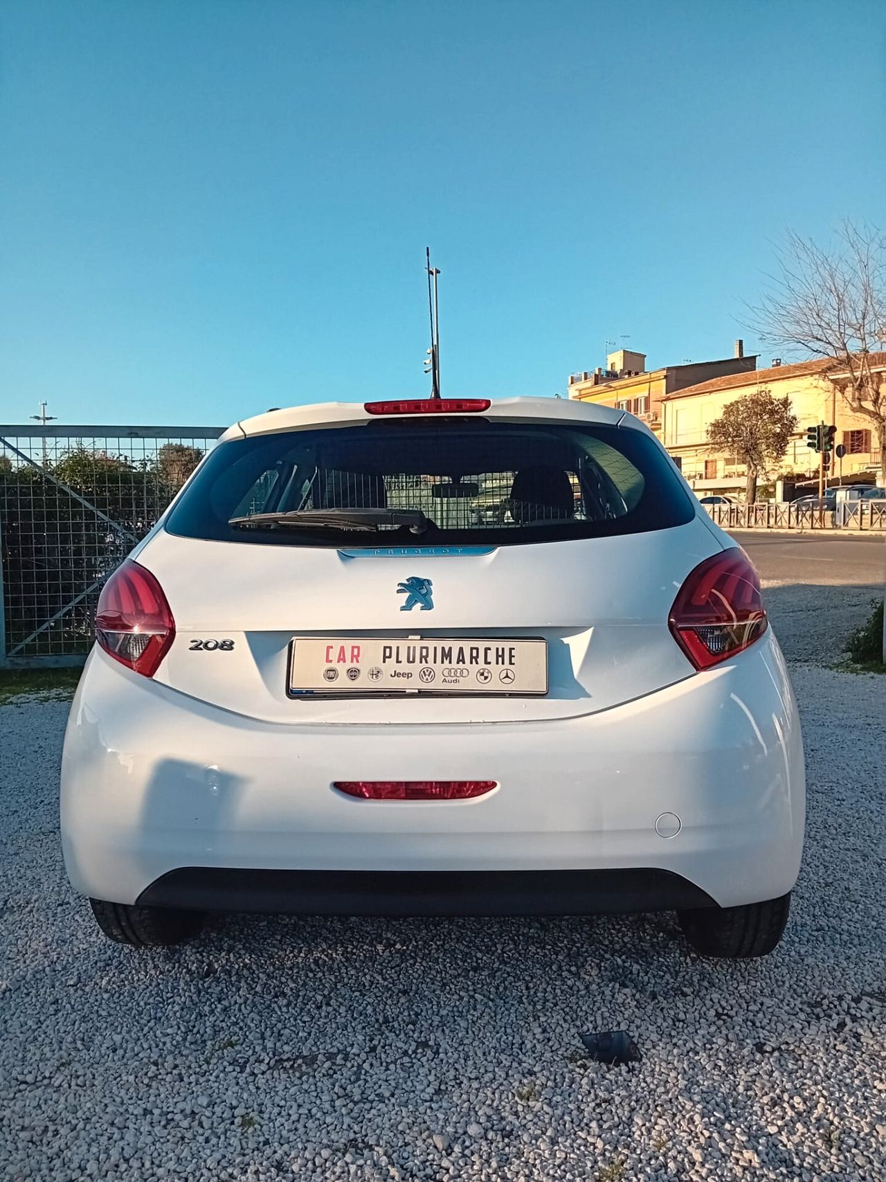 Peugeot 208 2020 photo 4
