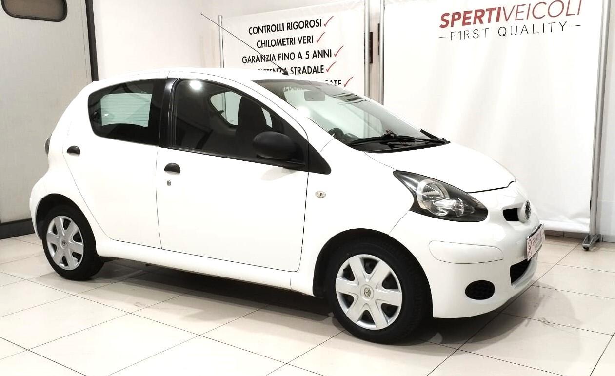Toyota Aygo 1.0 12V VVT-i 5 porte Now Connect