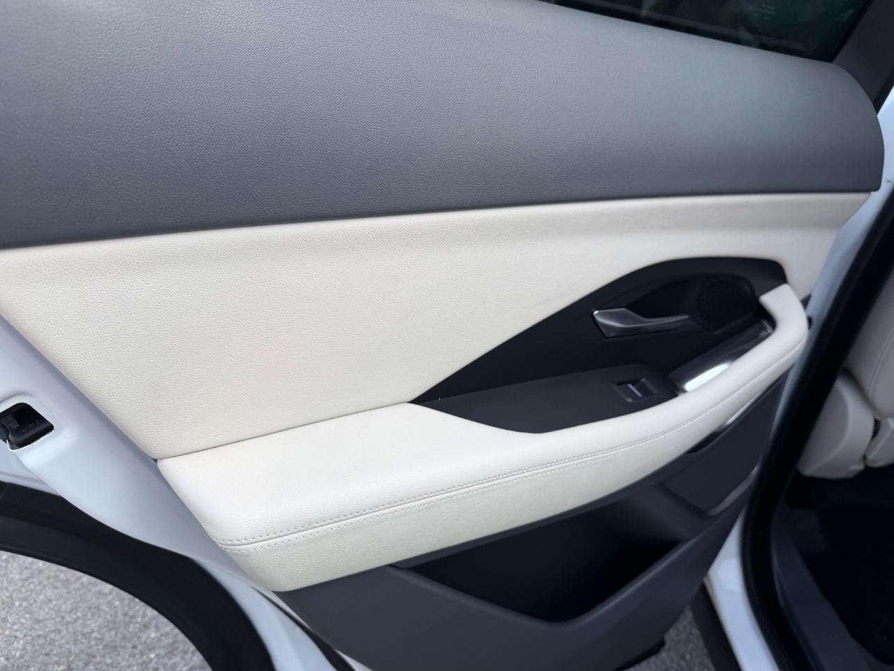 Jaguar E-Pace 2.0D 180 CV AWD cambio aut. S