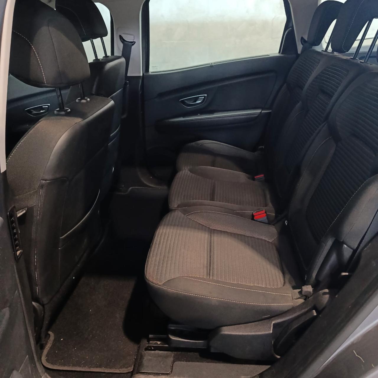 Renault SCENIC 1.4 TCE 7 POSTI
