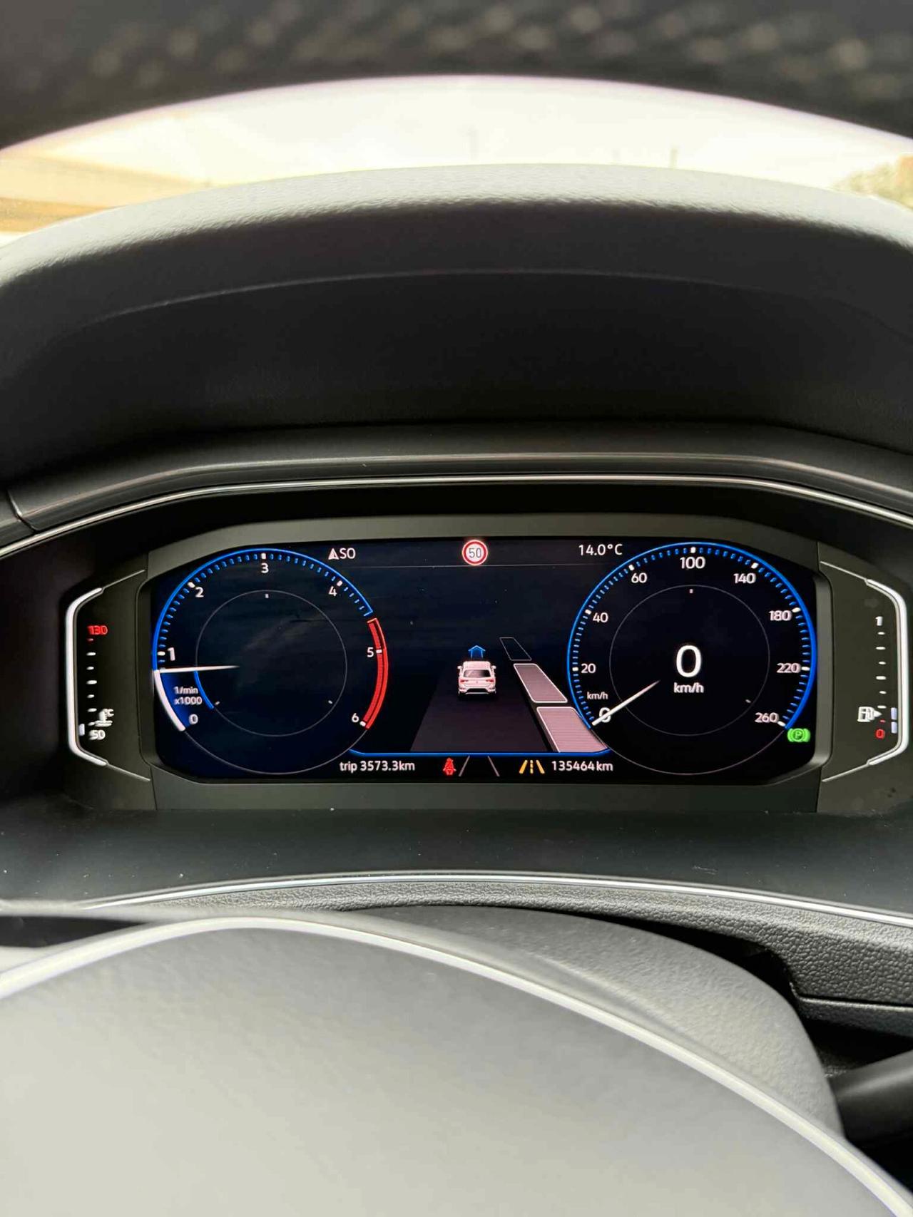 Volkswagen T-Roc 1.6 Style VIRTUAL COCKPIT