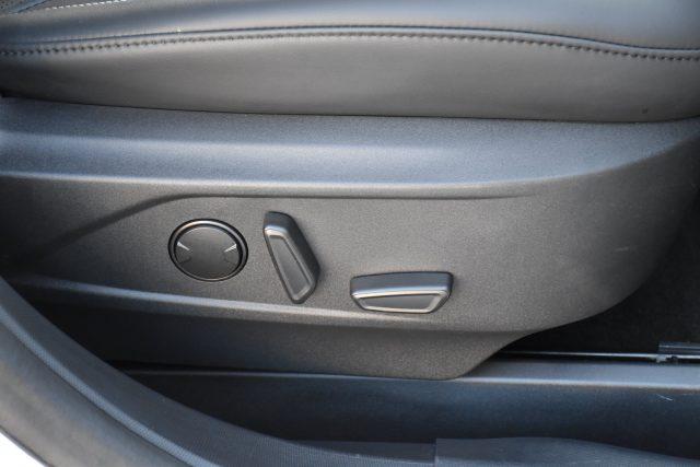 FORD Mustang Mach-E Standard Range 269 CV *TETTO, SEDILI ELETTRICI*