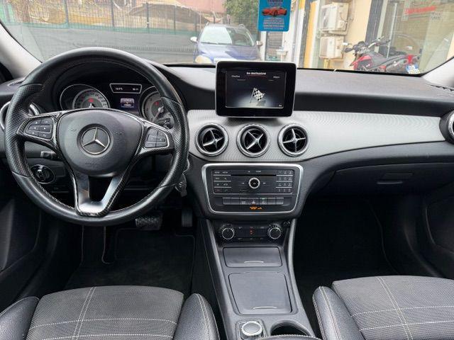 MERCEDES-BENZ GLA 200 d Automatic Premium