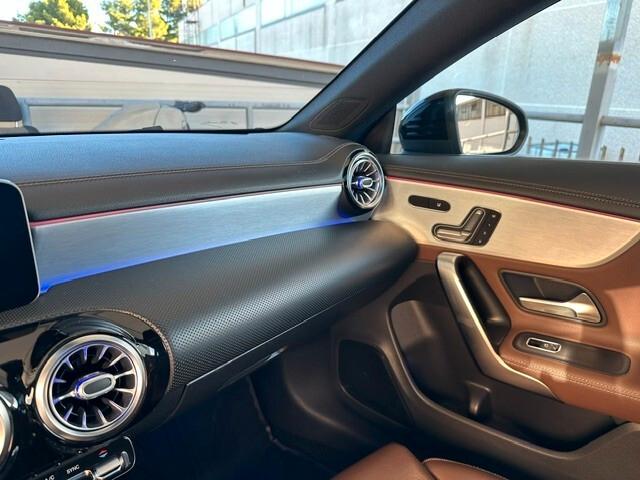Mercedes-benz CLA 200 Premium