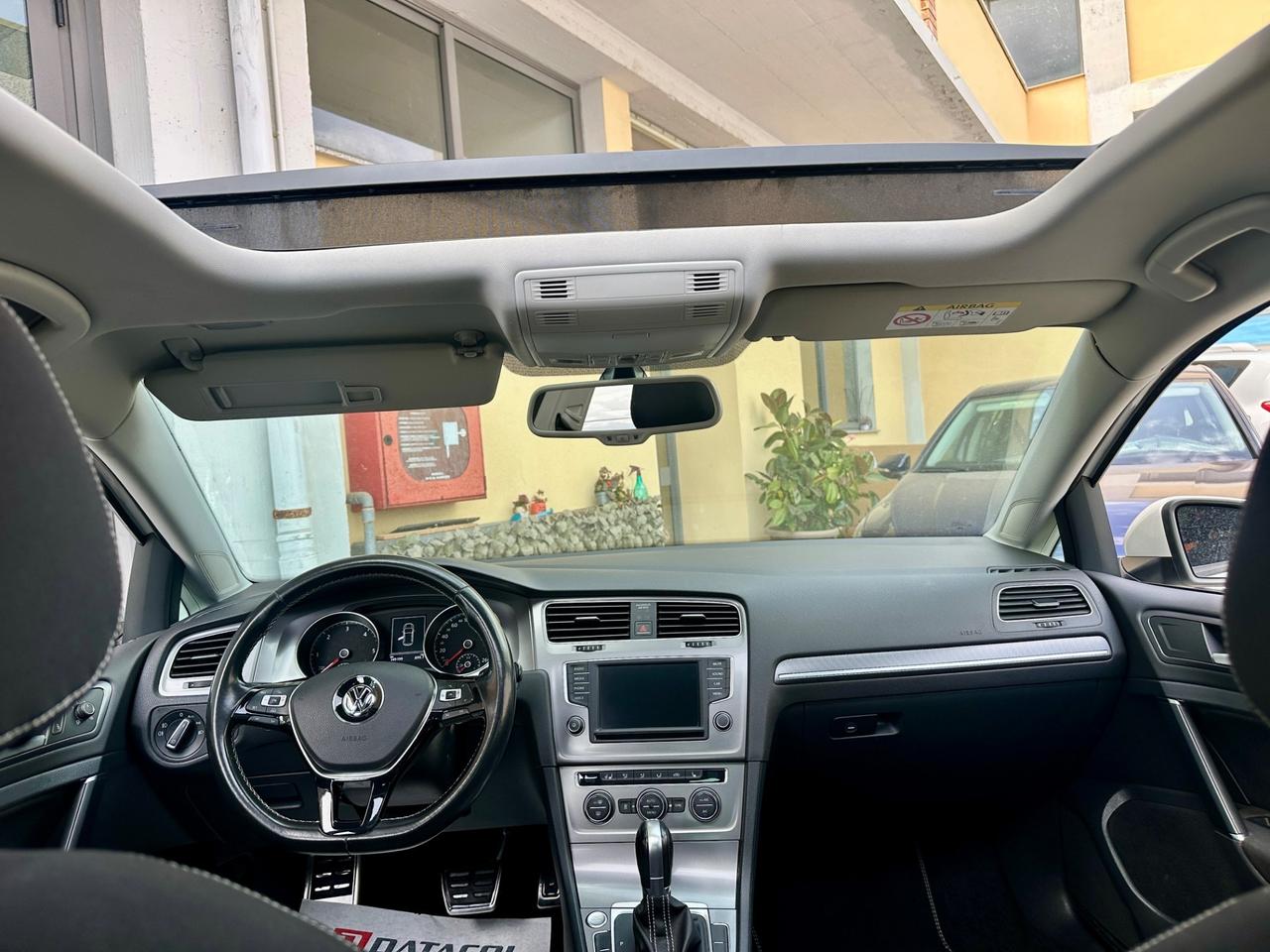 Volkswagen Golf 2.0 TDI DSG 5p. LOUNGE BlueMotion Technology
