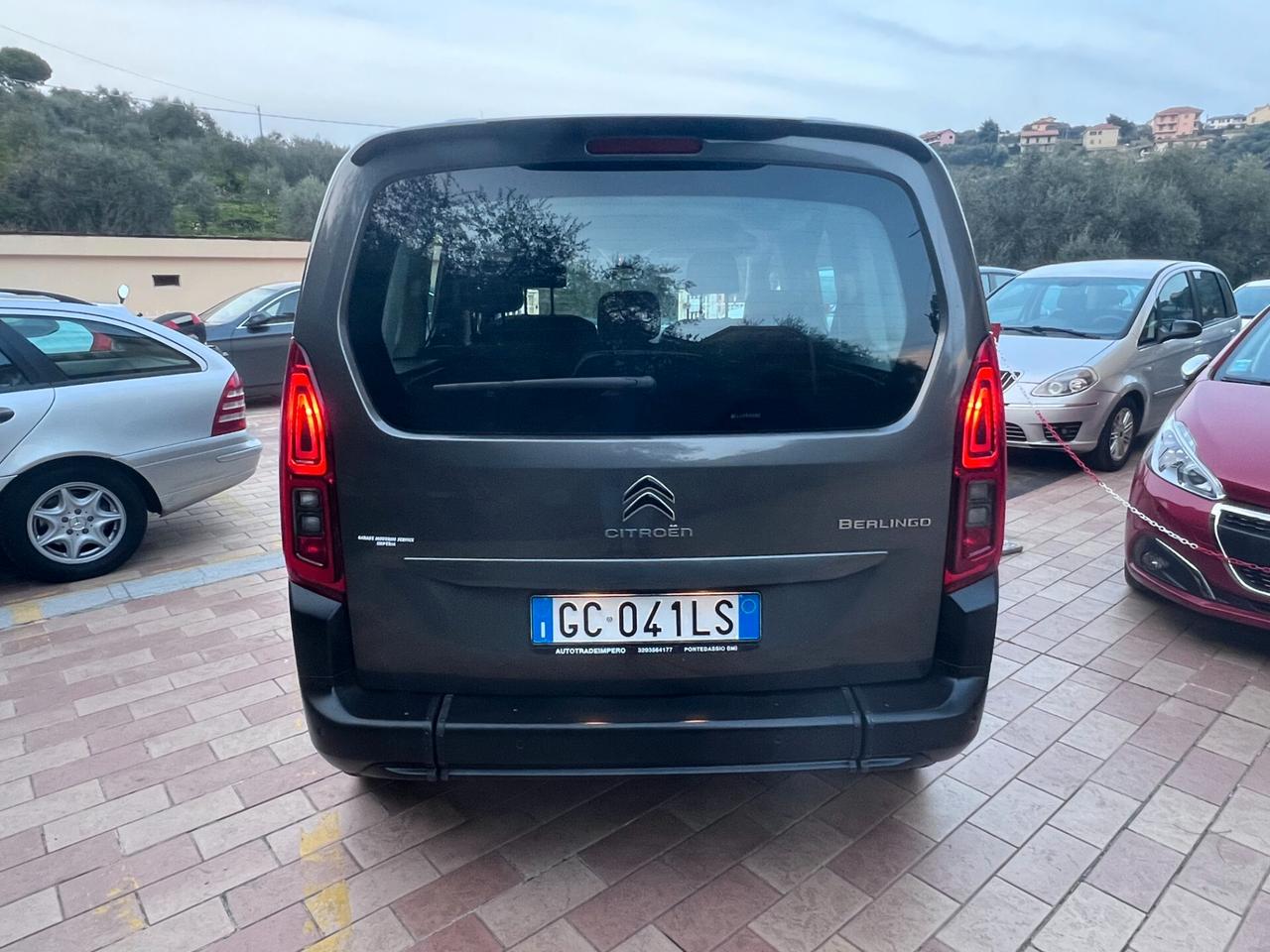 Citroen Berlingo PureTech 130 CON PEDANA DISABILI
