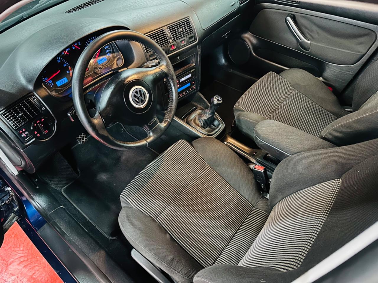 Volkswagen Golf 1.6 cat 5 porte Highline