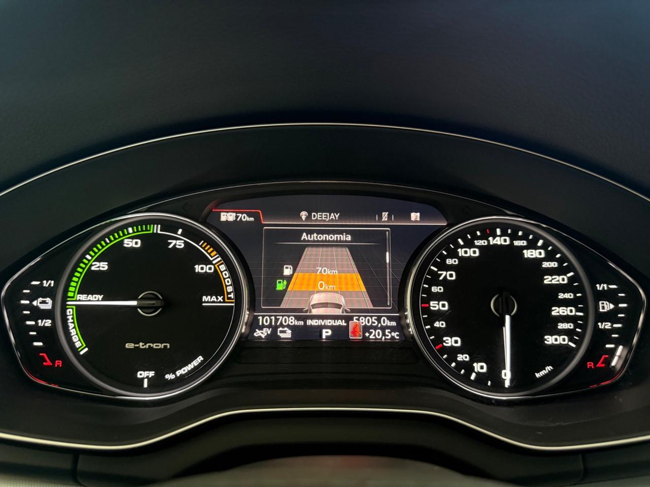 Audi Q5 50 TFSI e quattro S tronic Business Design