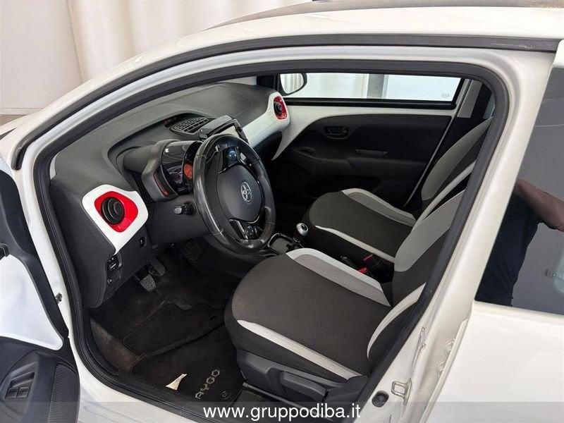 Toyota Aygo II 2014 5p 1.0 x-wave m-mt