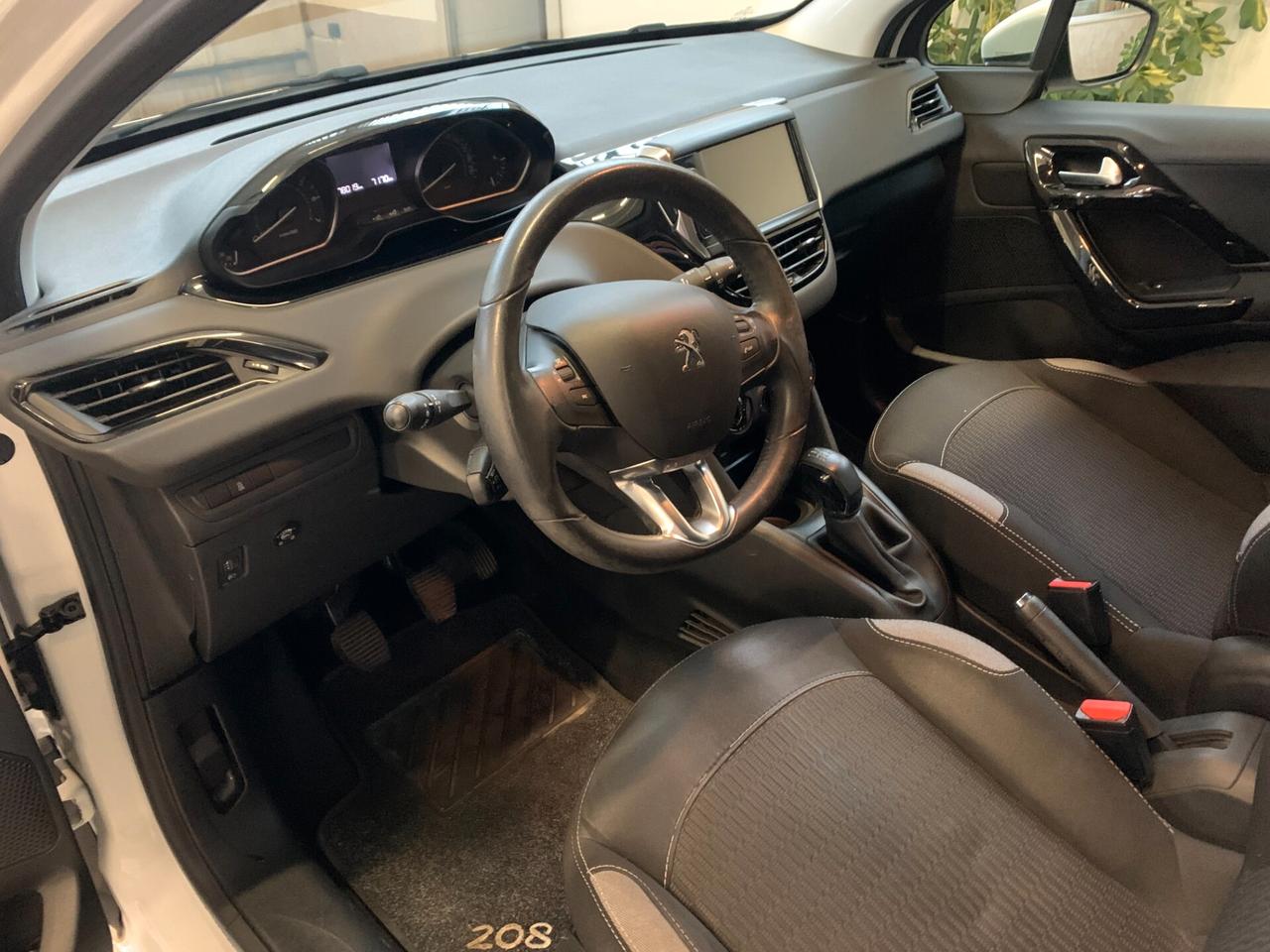 Peugeot 208 PureTech 82 5p. GPL OK NEO PATENTATI