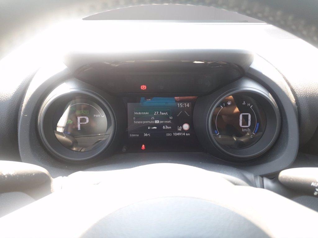 TOYOTA Yaris 1.5h trend del 2021