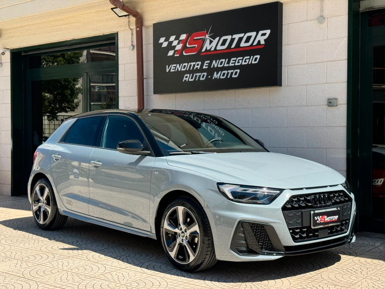 Audi A1 Sportback 25 1.0 tfsi S Line Identity Black