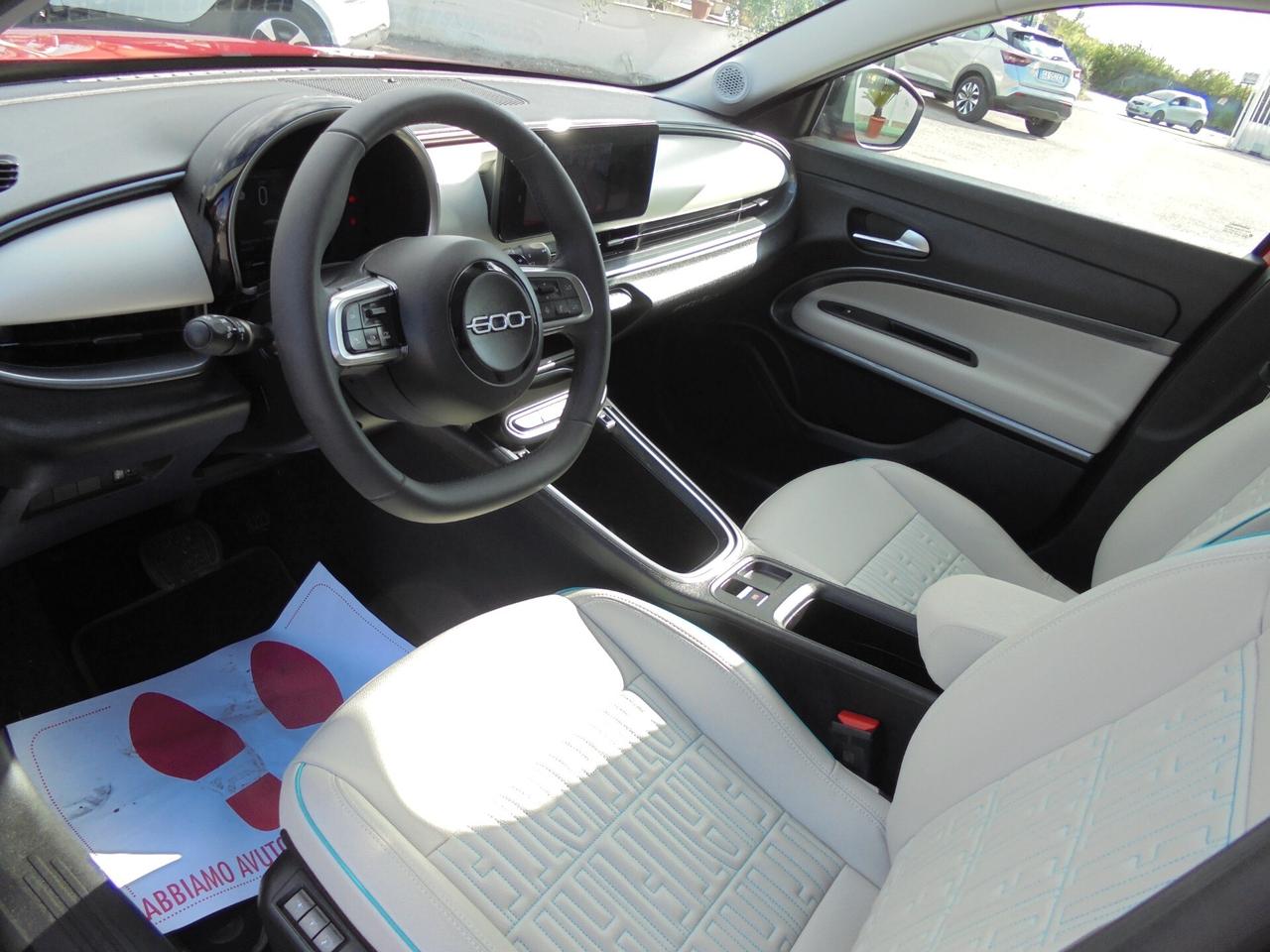 Fiat 600 Hybrid 110 CV DCT MHEV La Prima